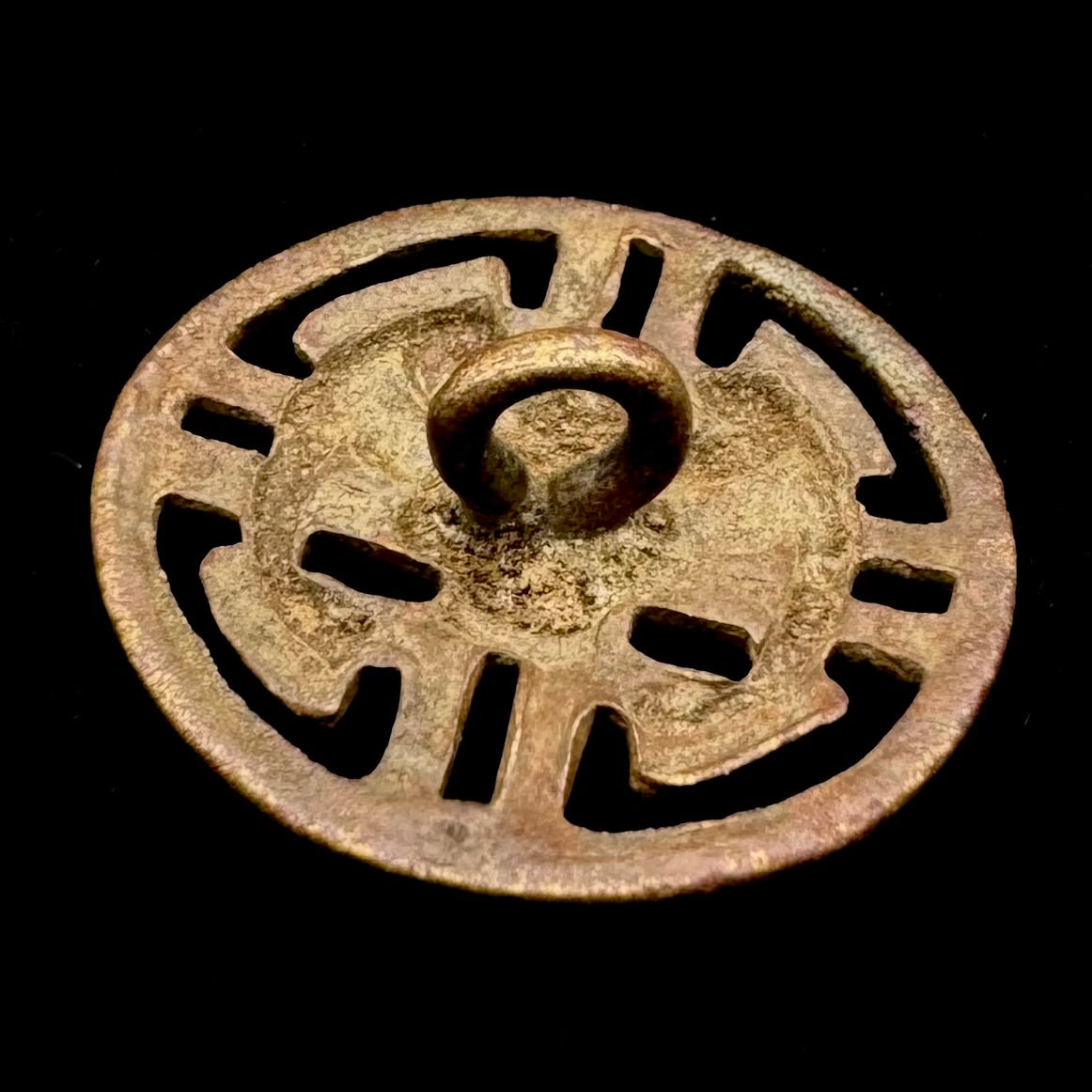 Antique Qing Dynasty Openwork Button – Unique Collector Example, Rare