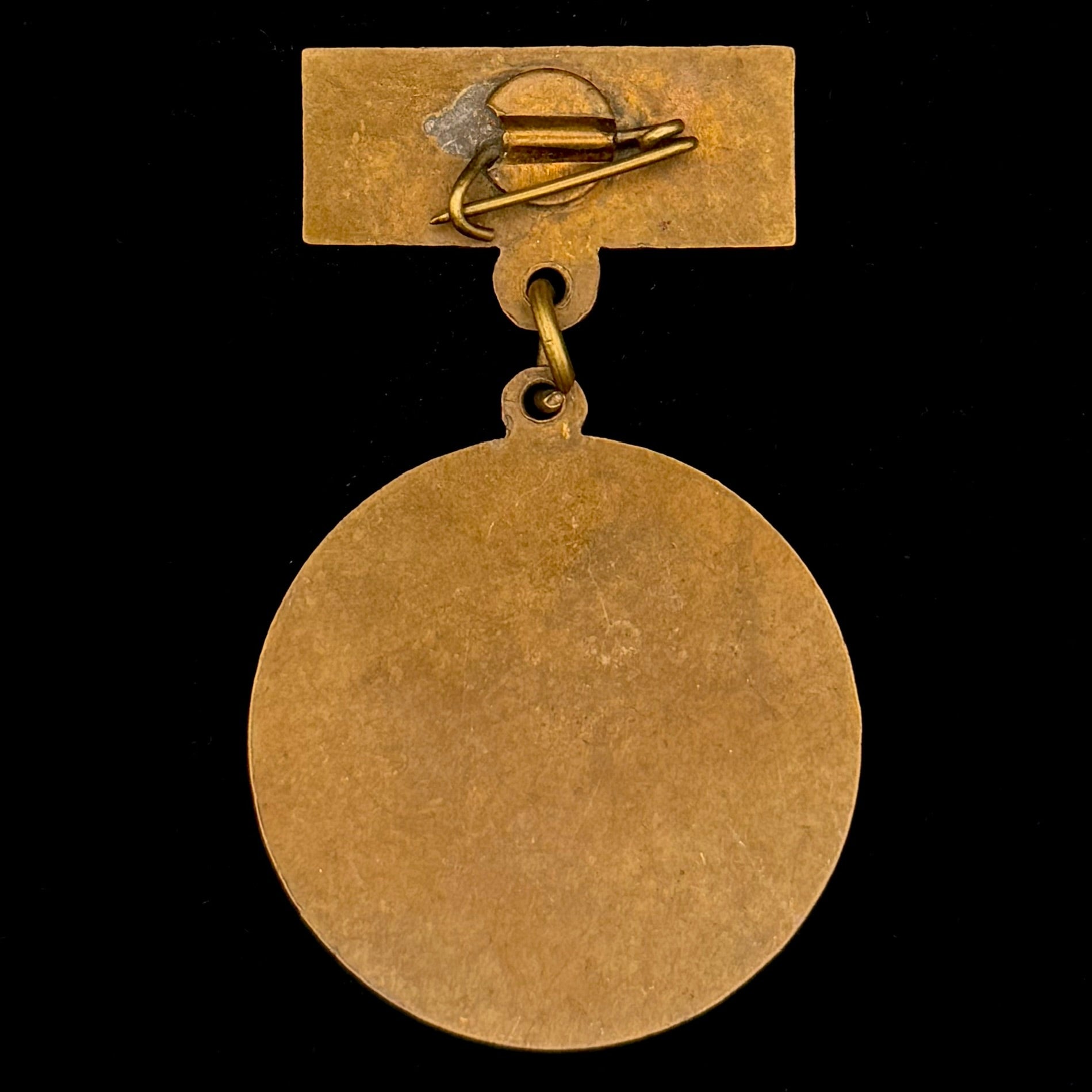 1970s Mongolian People’s Army “Champion of Military Sports” 1st Class Badge – Rare Original Issue
