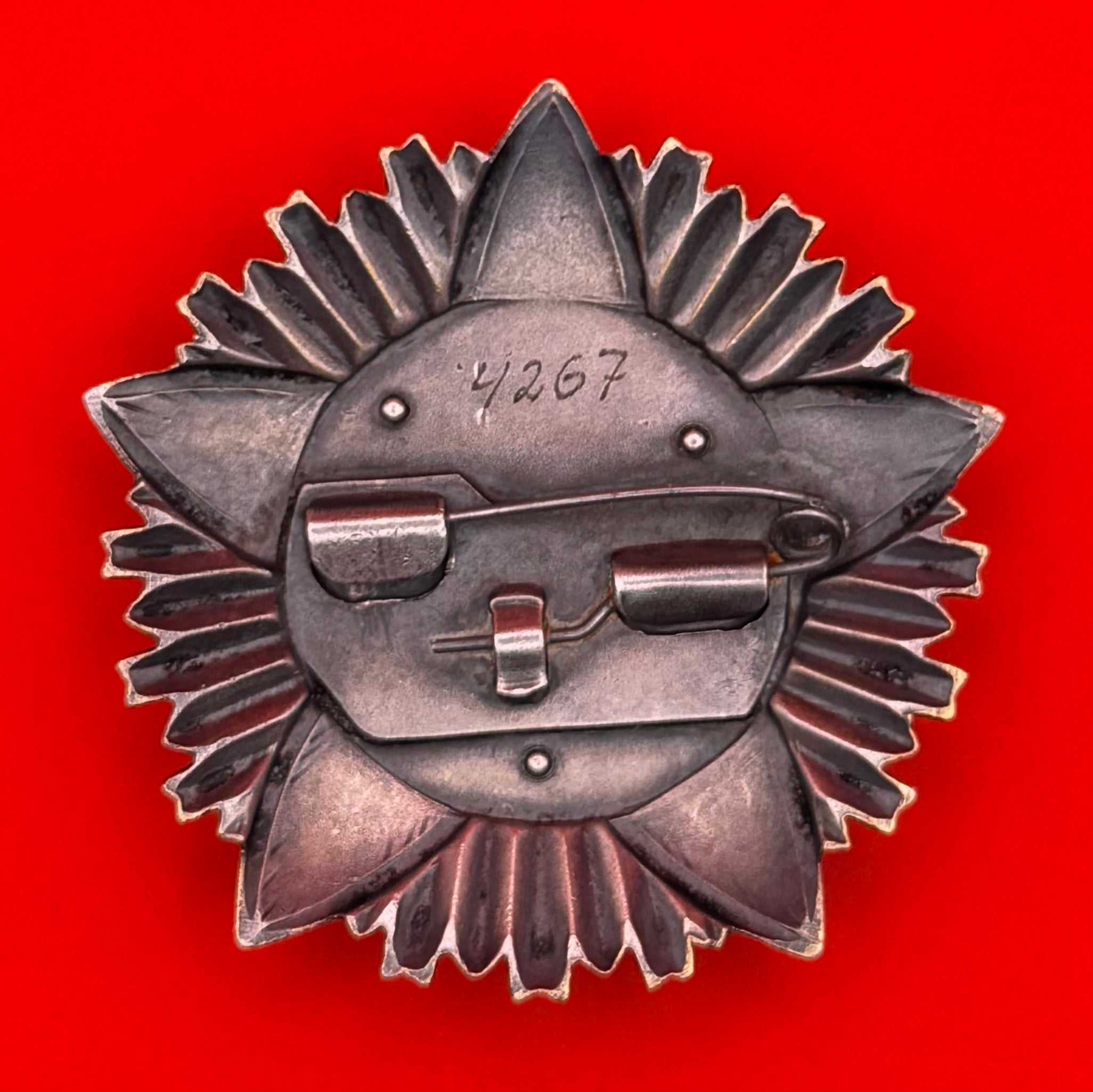 Mongolia Order Of The Red Banner Of Combat Valor Type 5 Variation 1 Silver