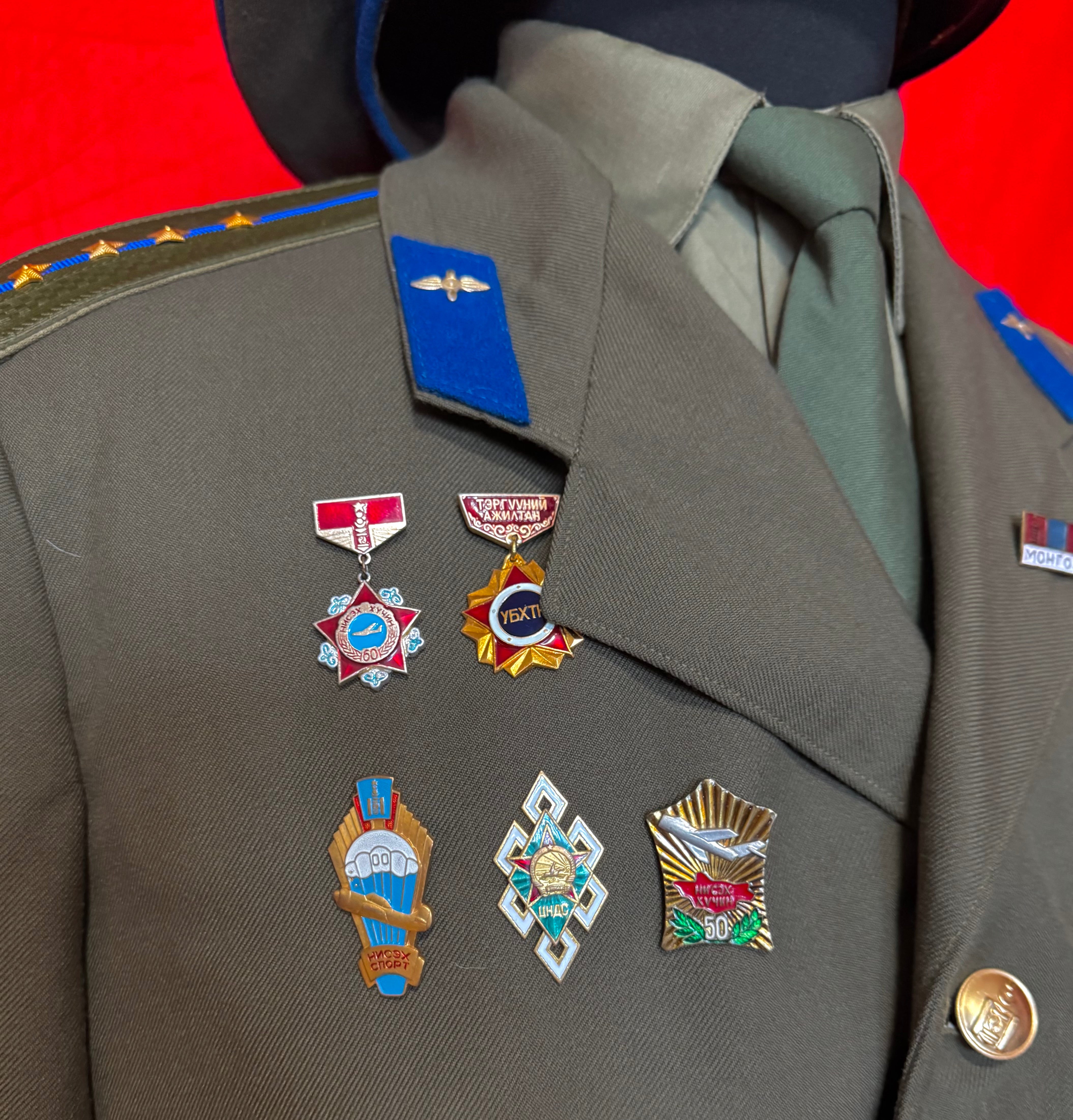 1980s Mongolian Air Force Captain’s Full Uniform w/ Awards – Rare Complete Set