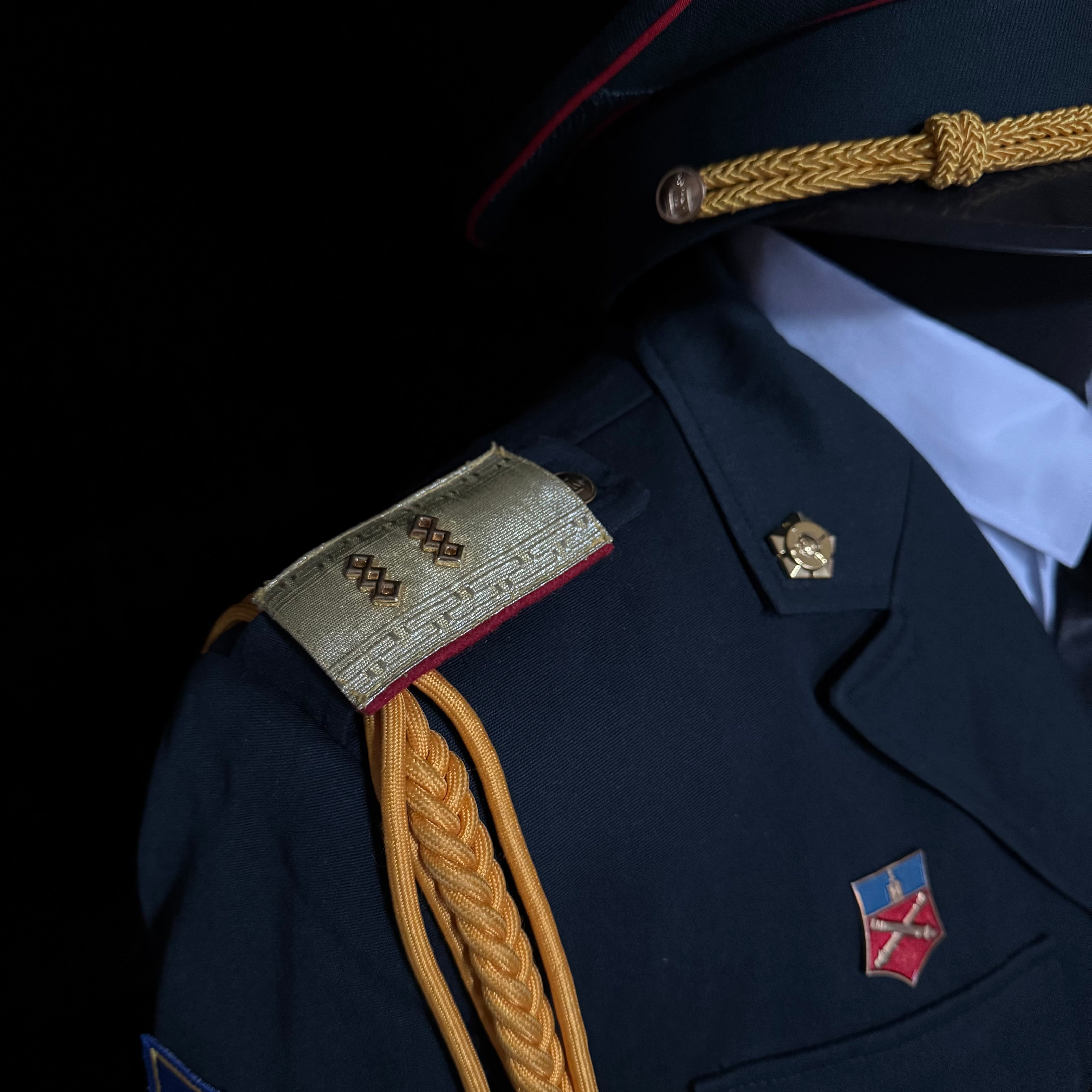 2000s Mongolian Army Artillery Officer Parade Full Uniform w/ Medals – Complete Set