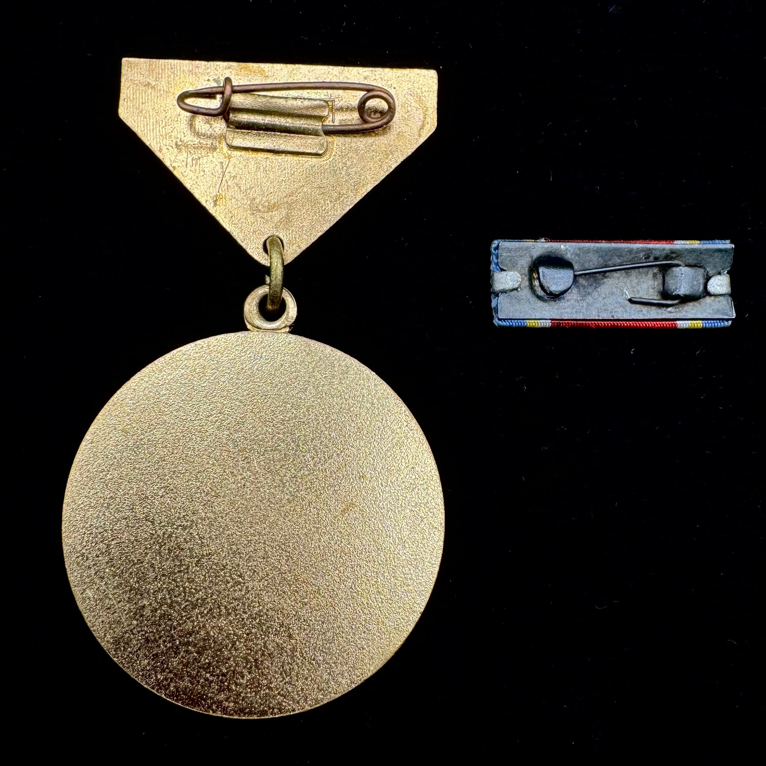 1939–1979 WWII Mongolia Victory Over Japan "Khalkhin Gol" 40th Anniversary Medal with Ribbon – Complete Set