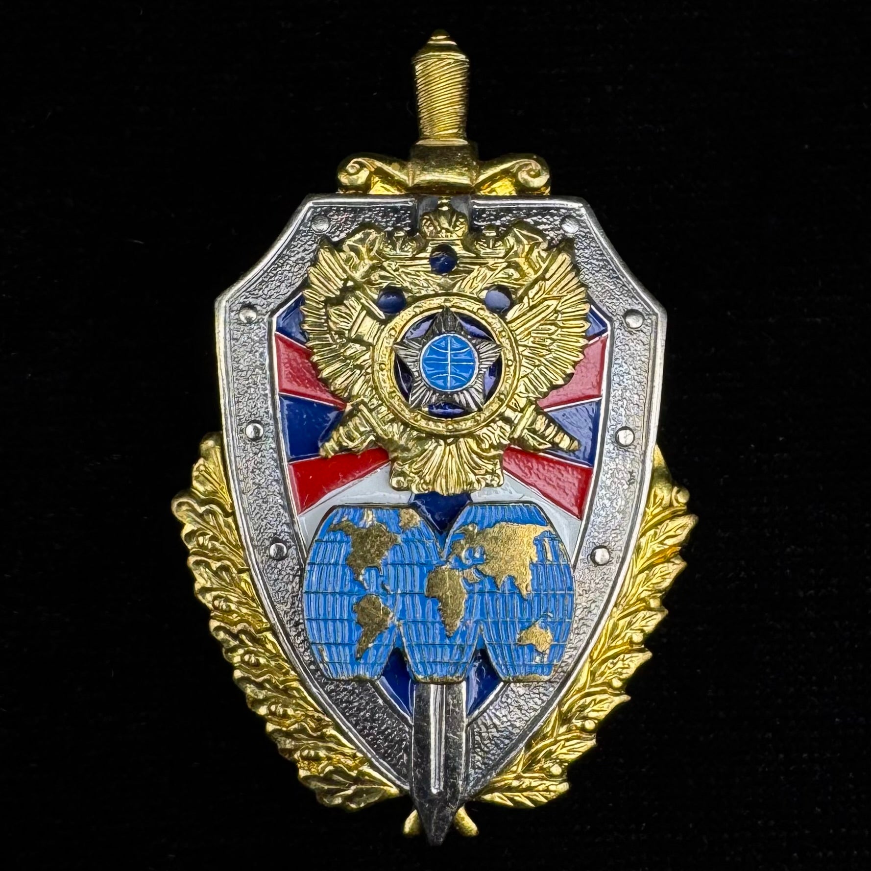 Russian SVR Foreign Intelligence Honorary Badge with World Map “M” Emblem – Rare Award