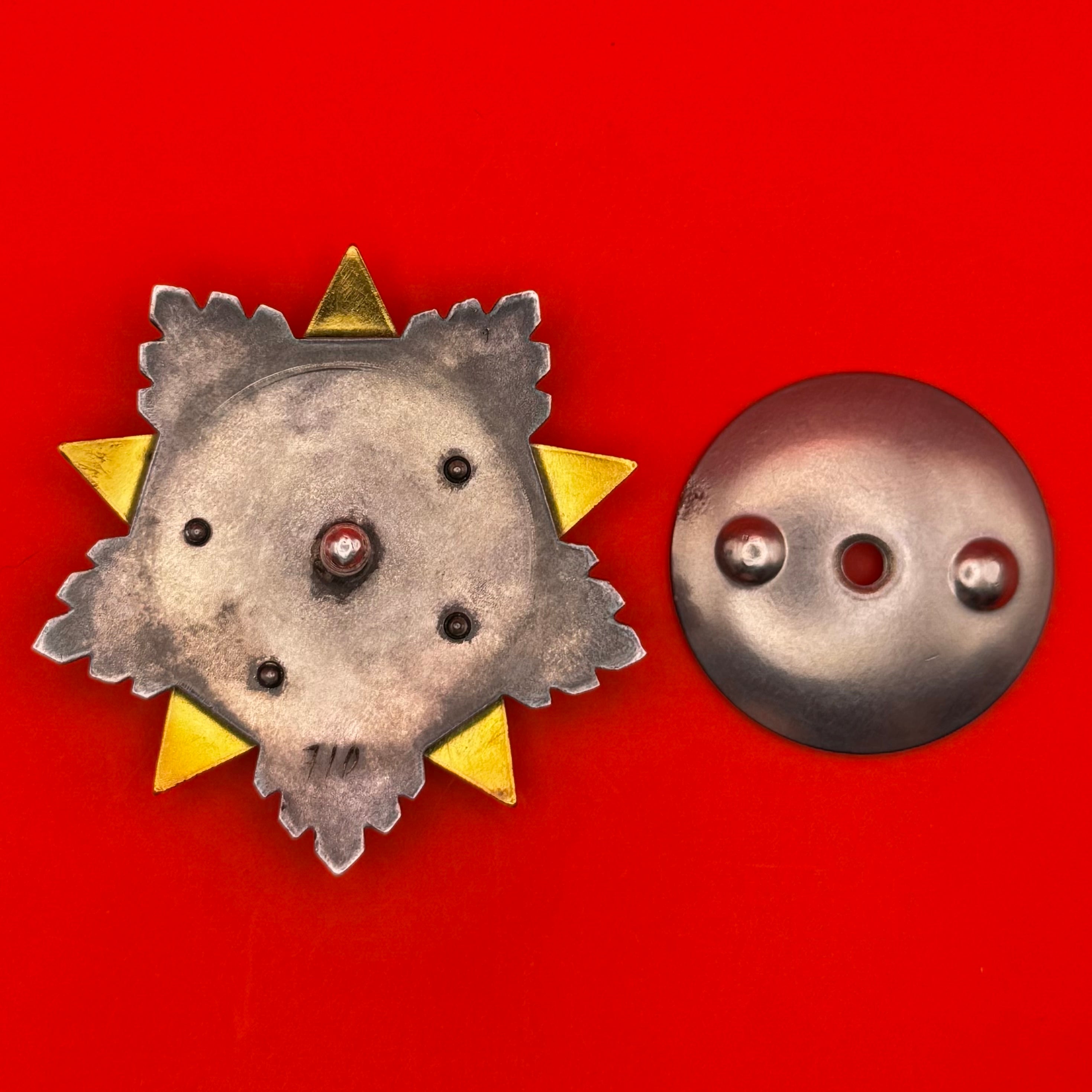 Rare screwback version of Socialist Era Order of Sukhbaatar Type 1 medal – 23K gold and platinum Mongolian award, Cold War decoration reverse side