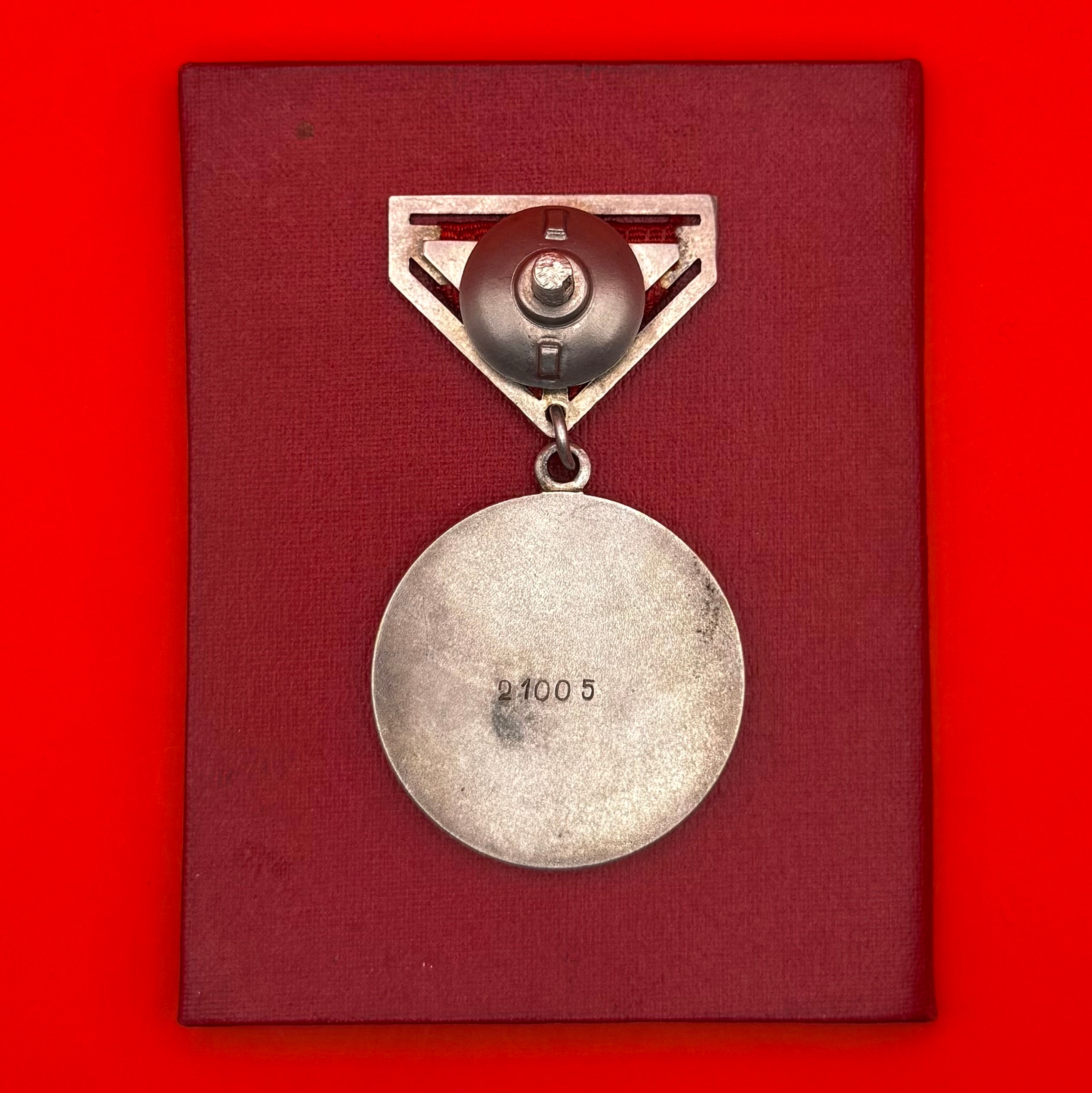 1974 Honorary Medal Of Labor Type 3 Silver With Award Document