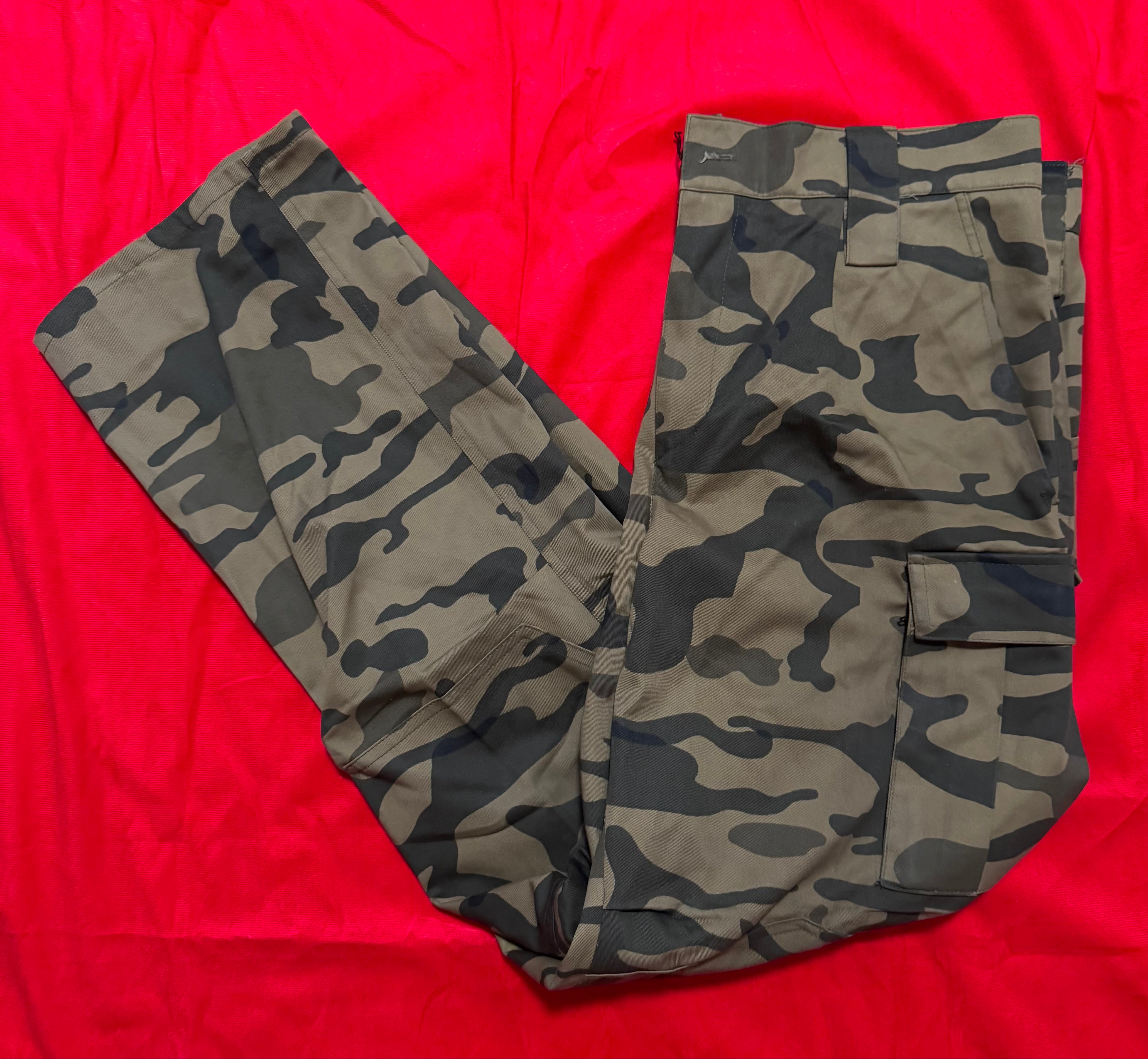 2000s Mongolian Intelligence Agency Spy Camo Uniform Set Unissued – Size Medium