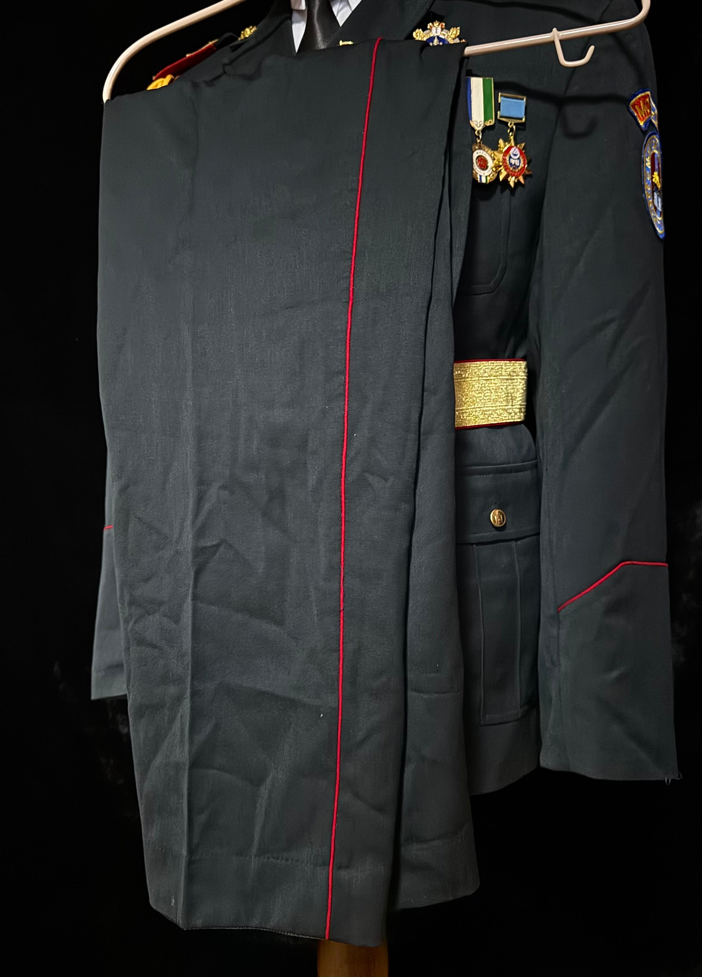 2000s Mongolian Army Artillery Officer Parade Full Uniform w/ Medals – Complete Set