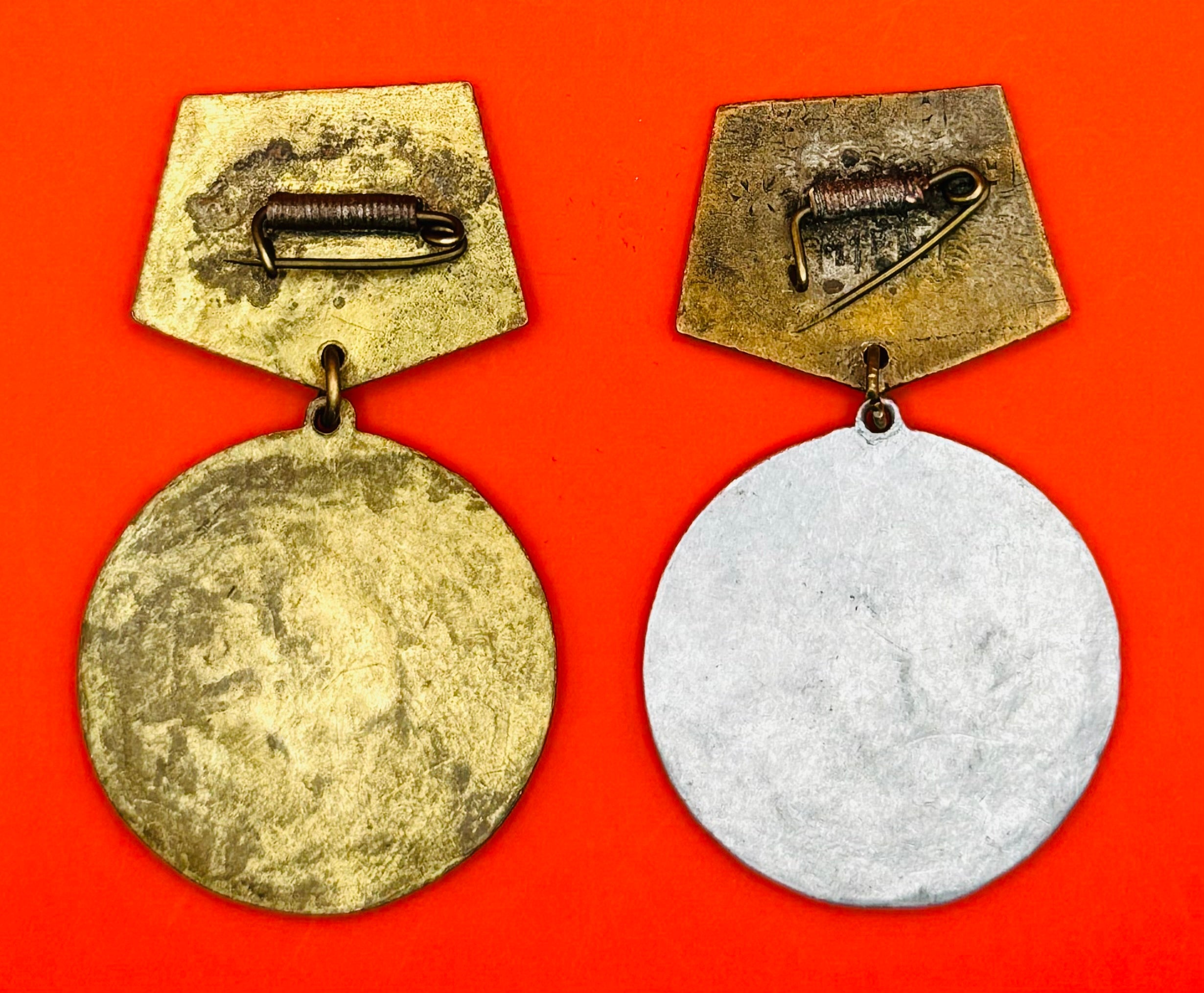 1970 For Lenin's 100th Anniversary Badge Set 2 Variations