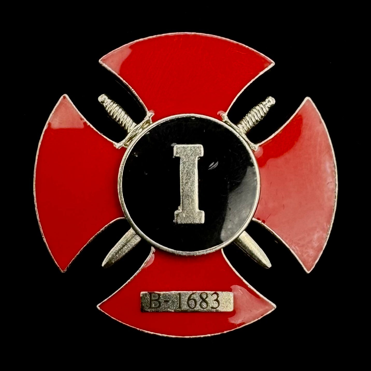 PMC Wagner 1st Wound Cross Badge with Original Case – Official Issue, Fighter Numbered, Rare Survivorship Award