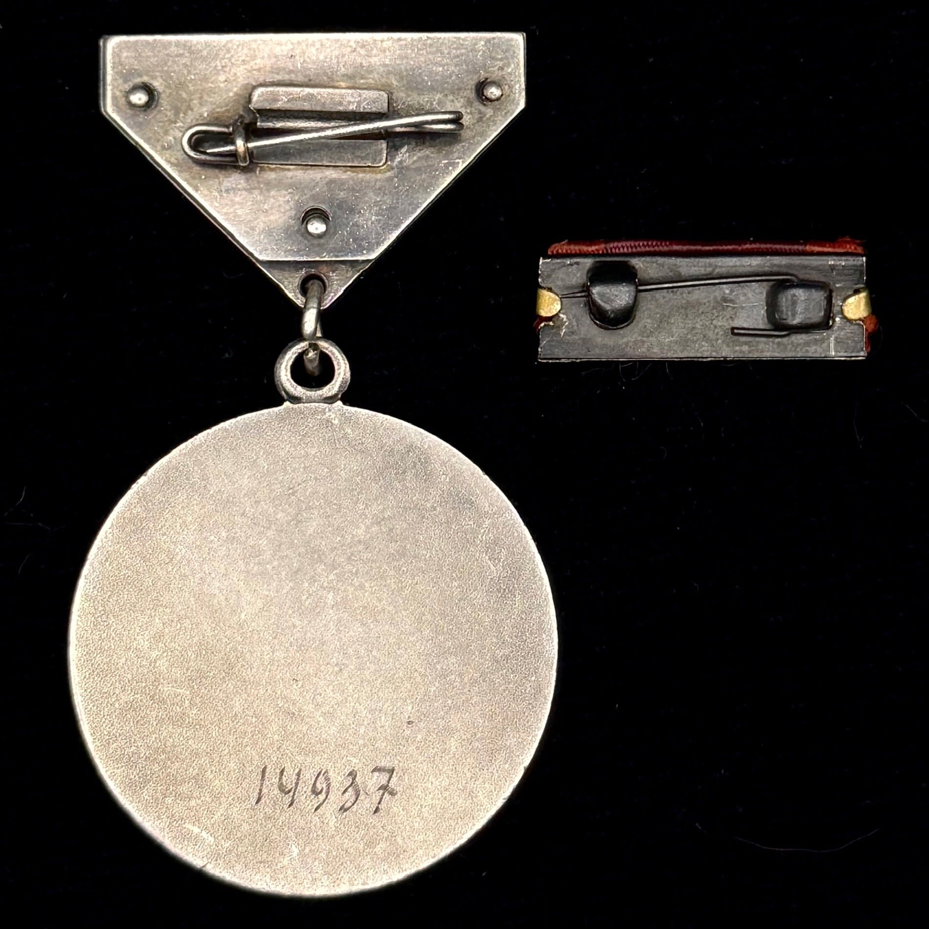 1970s Mongolian Honorary Medal Of Combat with Ribbon – Type 2, Silver, Moscow Mint, Official Issue