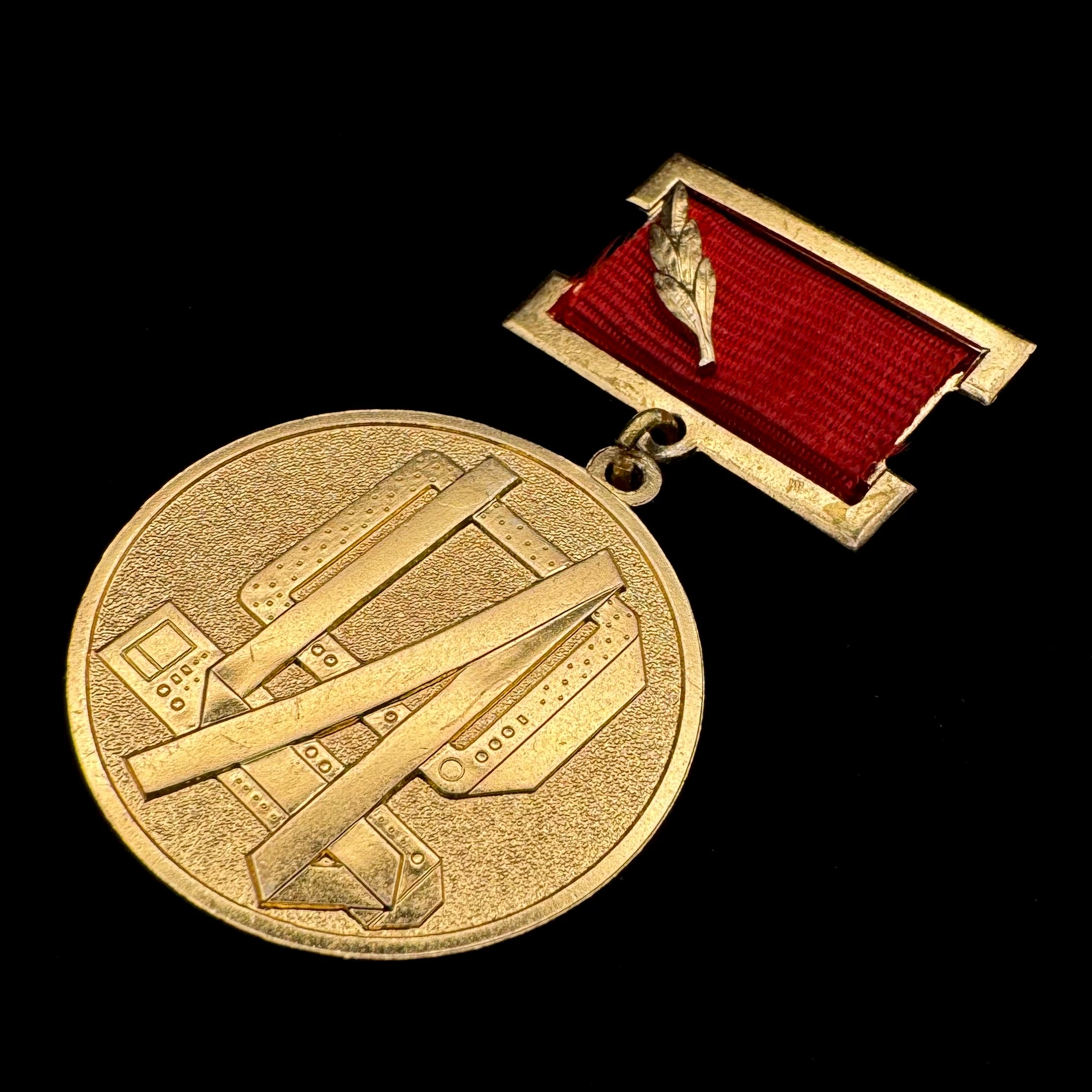 Soviet GRU “Veteran of Service” Badge – Automation Directorate, Moscow Mint, Rare Official Intelligence Award